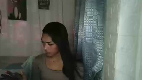 Snapshot of ur_dazzlingmorenaxx chatting on 12/17/25, 09:26 ur_dazzlingmorenaxx online show from 12/17/25, 09:26