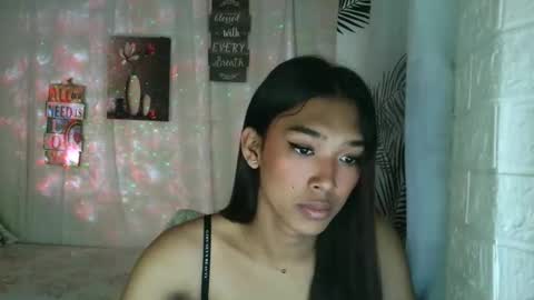 Snapshot of ur_dazzlingmorenaxx chatting on 02/18/26, 06:04 ur_dazzlingmorenaxx online show from 02/18/26, 06:04