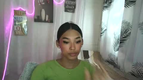 ur_dazzlingmorenaxx online show from 05/05/26, 02:08