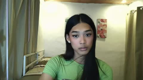 ur_dazzlingmorenaxx online show from 08/04/26, 01:57
