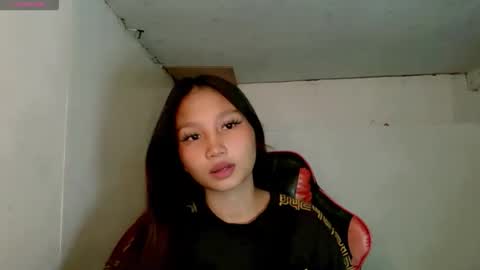 Snapshot of ur_hotjessa chatting on 02/17/26, 03:03 urpinay jessa online show from 02/17/26, 03:03
