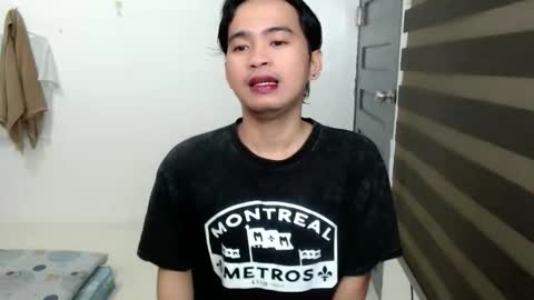 Snapshot of ur_joshuahotnotch chatting on 03/27/26, 12:49 ur_joshuahotnotch online show from 03/27/26, 12:49