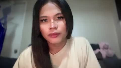 Snapshot of ur_new_obsession chatting on 02/08/26, 06:11 ur_new_obsession online show from 02/08/26, 06:11