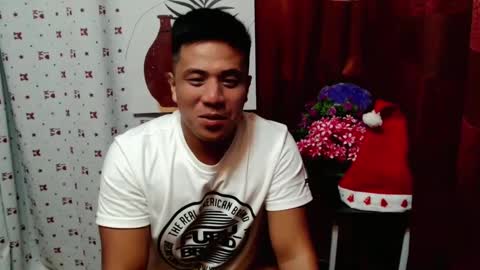 Snapshot of ur_pinoydave chatting on 12/25/24, 07:02 Dave online show from 12/25/24, 07:02