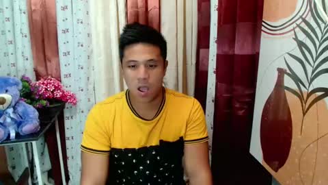 Snapshot of ur_pinoydave chatting on 03/01/25, 06:21 Dave online show from 03/01/25, 06:21