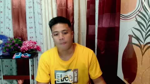 Snapshot of ur_pinoydave chatting on 03/02/25, 04:32 Dave online show from 03/02/25, 04:32