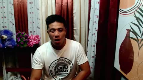 Snapshot of ur_pinoydave chatting on 03/08/25, 03:24 Dave online show from 03/08/25, 03:24