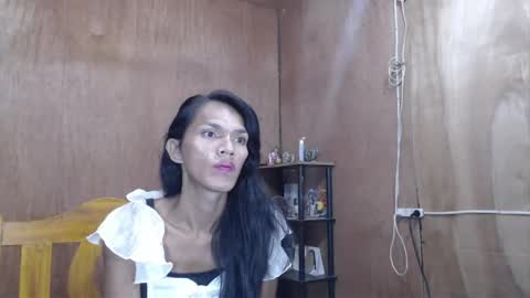 Snapshot of ur_prescious_xxx chatting on 05/11/26, 04:04 Ur Lovely Pricious online show from 05/11/26, 04:04