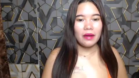 Snapshot of ur_prettychelsie18 chatting on 06/12/26, 07:46 ur_prettychelsie18 online show from 06/12/26, 07:46