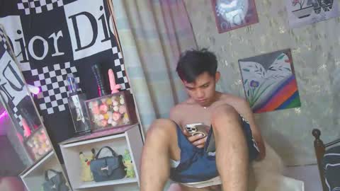 ur_shan21 online show from 03/18/26, 06:44