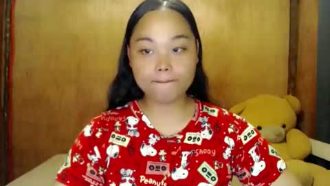 Snapshot of urasian_hotchix69 chatting on 10/17/25, 03:31 Lycah online show from 10/17/25, 03:31