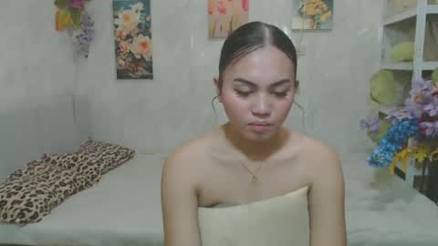 urasian_kat online show from 05/19/26, 01:00