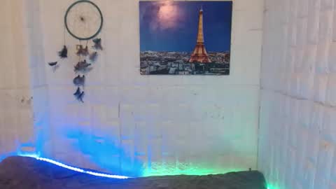 Snapshot of urasian_khalifa21 chatting on 11/04/25, 06:07 Shirley online show from 11/04/25, 06:07