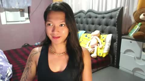 NEWRA  ALLISON online show from 04/23/26, 12:12