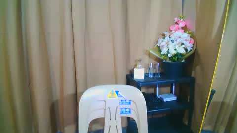 Snapshot of urasiancumboix2 chatting on 10/13/25, 05:02 urasiancumboix2 online show from 10/13/25, 05:02