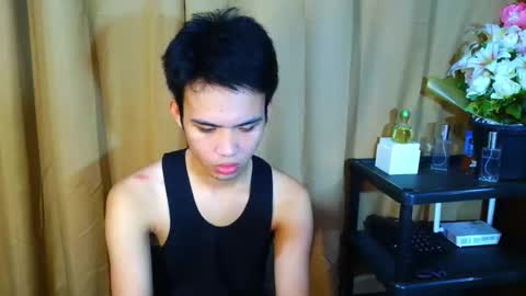 urasiancumboix2 online show from 10/31/25, 06:03