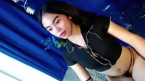 Snapshot of urasiangirl01 chatting on 02/25/26, 08:07 yesha online show from 02/25/26, 08:07