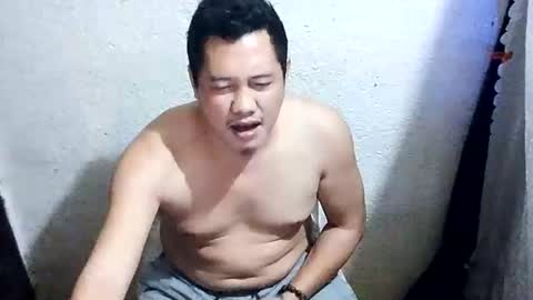 Snapshot of urasianguy90 chatting on 02/03/26, 04:56 carlo online show from 02/03/26, 04:56