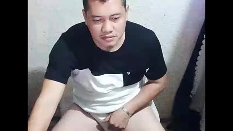 Snapshot of urasianguy90 chatting on 02/19/26, 03:30 carlo online show from 02/19/26, 03:30