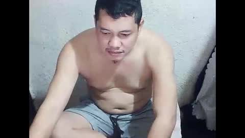 Snapshot of urasianguy90 chatting on 03/02/26, 02:36 carlo online show from 03/02/26, 02:36