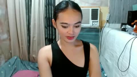 Rina online show from 12/11/24, 11:41