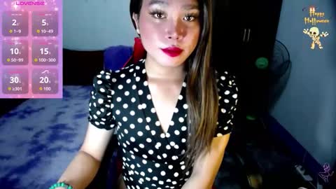 KENDRA online show from 11/01/25, 01:51