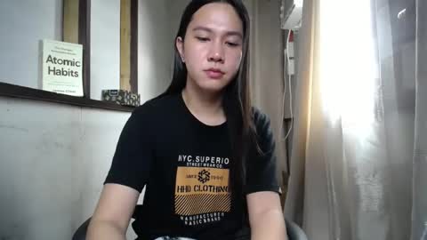 Snapshot of urasiantserika chatting on 03/05/25, 02:25 Erika online show from 03/05/25, 02:25