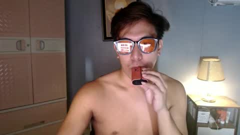 Snapshot of urasianwanker chatting on 11/09/25, 07:06 urasianwanker online show from 11/09/25, 07:06