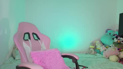 Danielle  online show from 02/20/26, 10:27