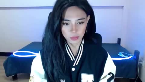 Miss alexa online show from 04/08/26, 05:51