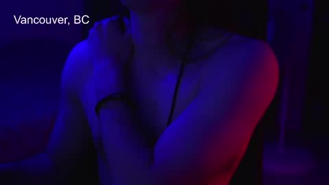 urboytoy_512 online show from 10/14/25, 07:03