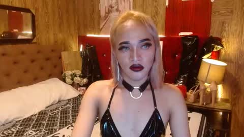 Snapshot of urcumgirlasiants chatting on 01/03/25, 03:22 KENDALL online show from 01/03/25, 03:22