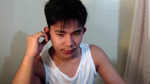 Snapshot of urcutie_asianboy chatting on 11/04/25, 07:40 KEN online show from 11/04/25, 07:40