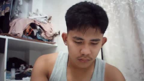 Snapshot of urcutie_asianboy chatting on 11/15/25, 05:20 KEN online show from 11/15/25, 05:20