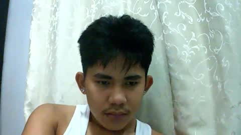 Snapshot of urcutie_asianboy chatting on 11/29/25, 07:11 KEN online show from 11/29/25, 07:11