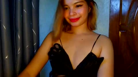 Snapshot of urcutiepiegirl chatting on 07/26/26, 05:04 urcutiepiegirl online show from 07/26/26, 05:04