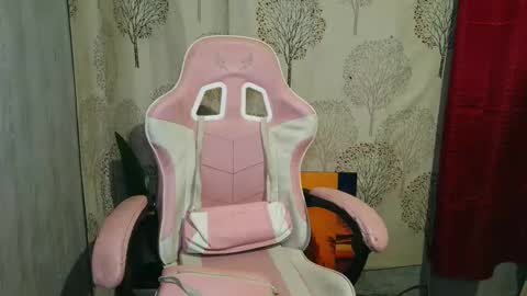 Snapshot of urdollacyl chatting on 04/07/26, 03:23 Sweetacyl online show from 04/07/26, 03:23