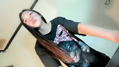 Snapshot of urdolly_rona chatting on 07/01/26, 02:02 Rona Ella online show from 07/01/26, 02:02