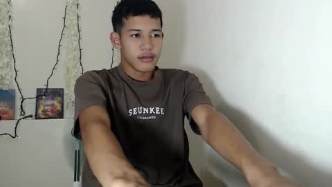 urdreamboy_clarin online show from 12/04/25, 07:22