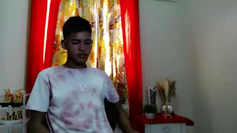 urdreamboy_clarin online show from 12/19/25, 03:35