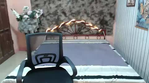 urdreamboy_doms online show from 06/13/26, 07:39