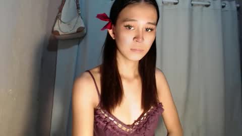 Snapshot of urdreamgirl_stephanie chatting on 04/30/26, 10:54 stephanie online show from 04/30/26, 10:54