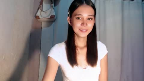 Snapshot of urdreamgirl_stephanie chatting on 05/06/26, 11:26 stephanie online show from 05/06/26, 11:26