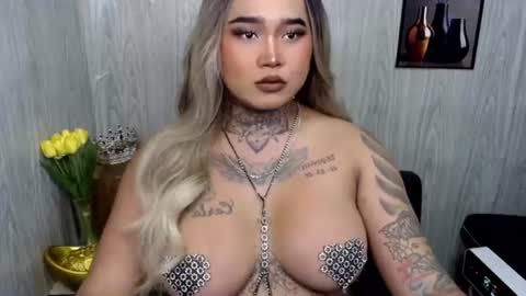 Snapshot of urfabtattooqueen chatting on 06/28/26, 04:07 Maxxie online show from 06/28/26, 04:07