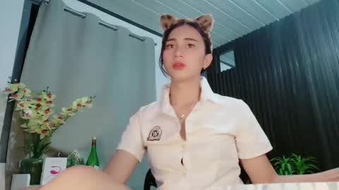 urfave_bbgirl online show from 02/04/26, 12:22