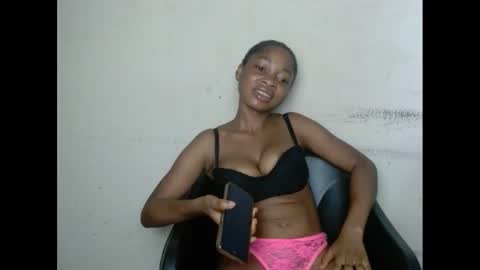 Snapshot of urflirtydoll chatting on 02/20/25, 09:09 urflirtydoll online show from 02/20/25, 09:09