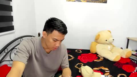 urfucker_vinz online show from 03/17/26, 01:03