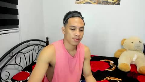 urfucker_vinz online show from 04/26/26, 12:47