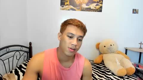 urfucker_vinz online show from 05/19/26, 01:56