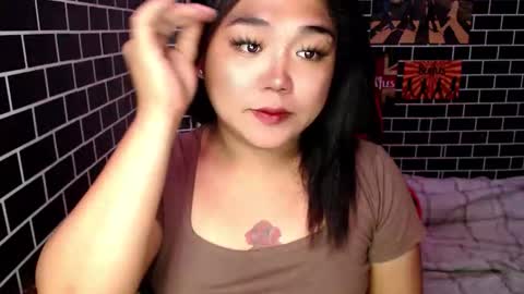 Dimple online show from 09/25/25, 09:13